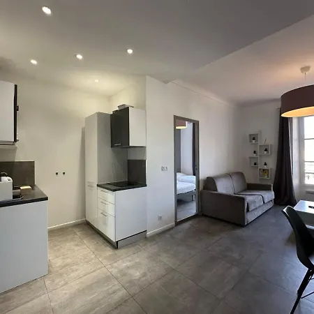 B081 - Bel - Tassigny Apartment