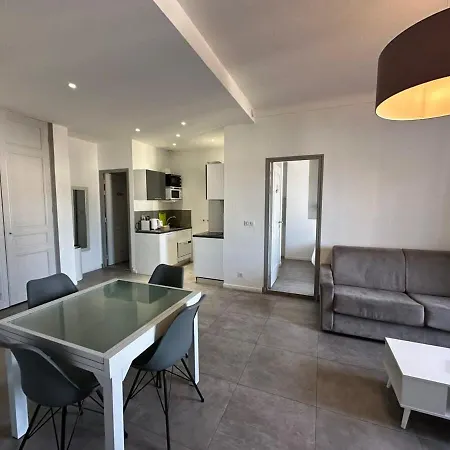 B081 - Bel - Tassigny Apartment